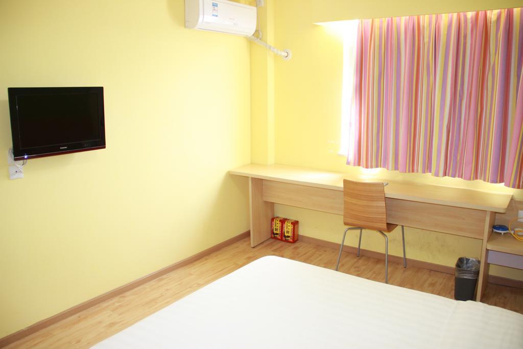 7Days Inn Chengdu Wuda Garden エクステリア 写真